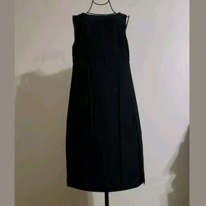 Cabi Black Sleeveless Crepe Flapper Dress